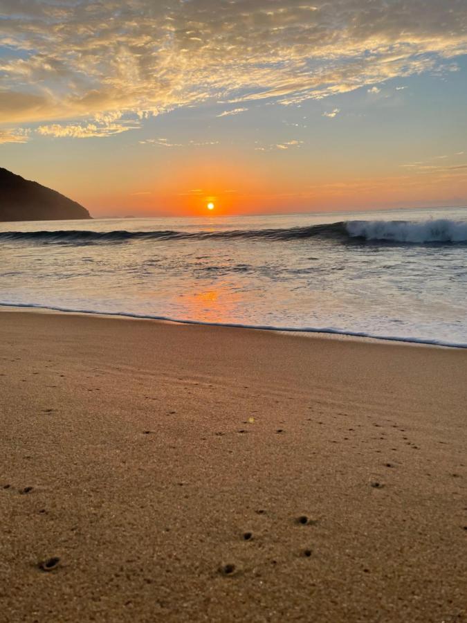 Apartamento Na Praia Grande Proximo A Feirinha E Mercado Ubatuba Extérieur photo